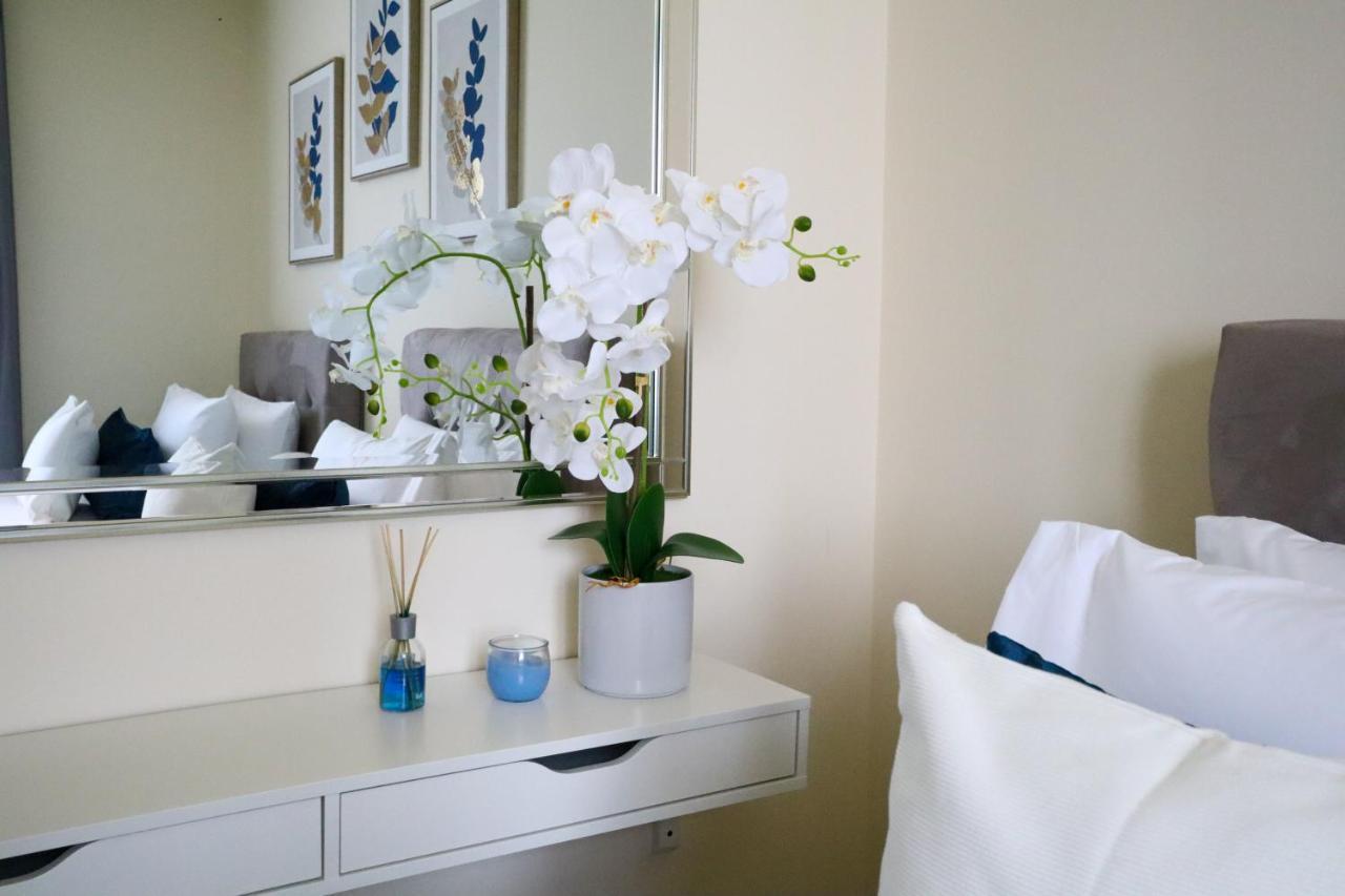 Higuests - Charming Apt With Private Balcony Near Dubai Mall Extérieur photo